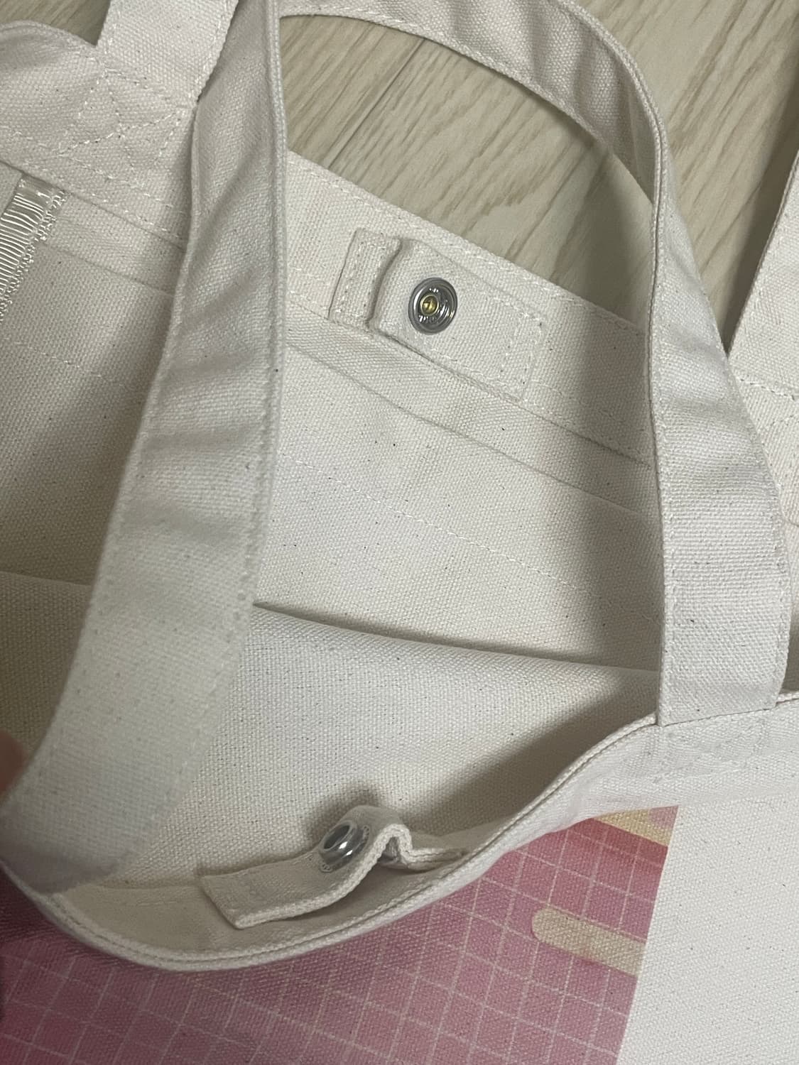 유니클로 몬치치 에코백 상품이미지3