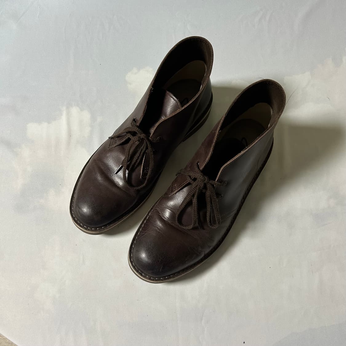 Clarks chukka leather boots brown 상품이미지1