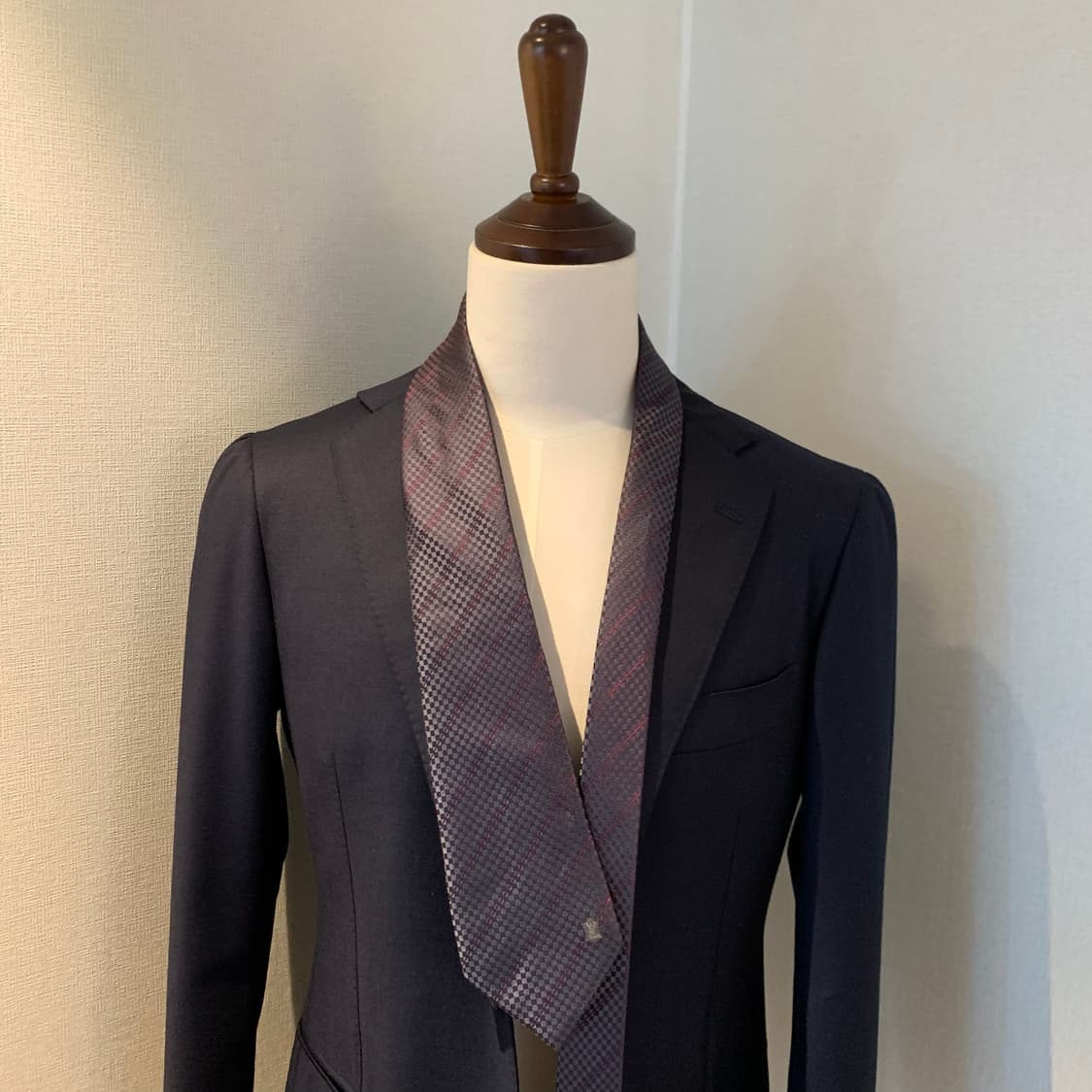 루이비통 스몰다메이 100실크 이태리 최상급 A+ 명품넥타이 9.2cm 상품이미지1