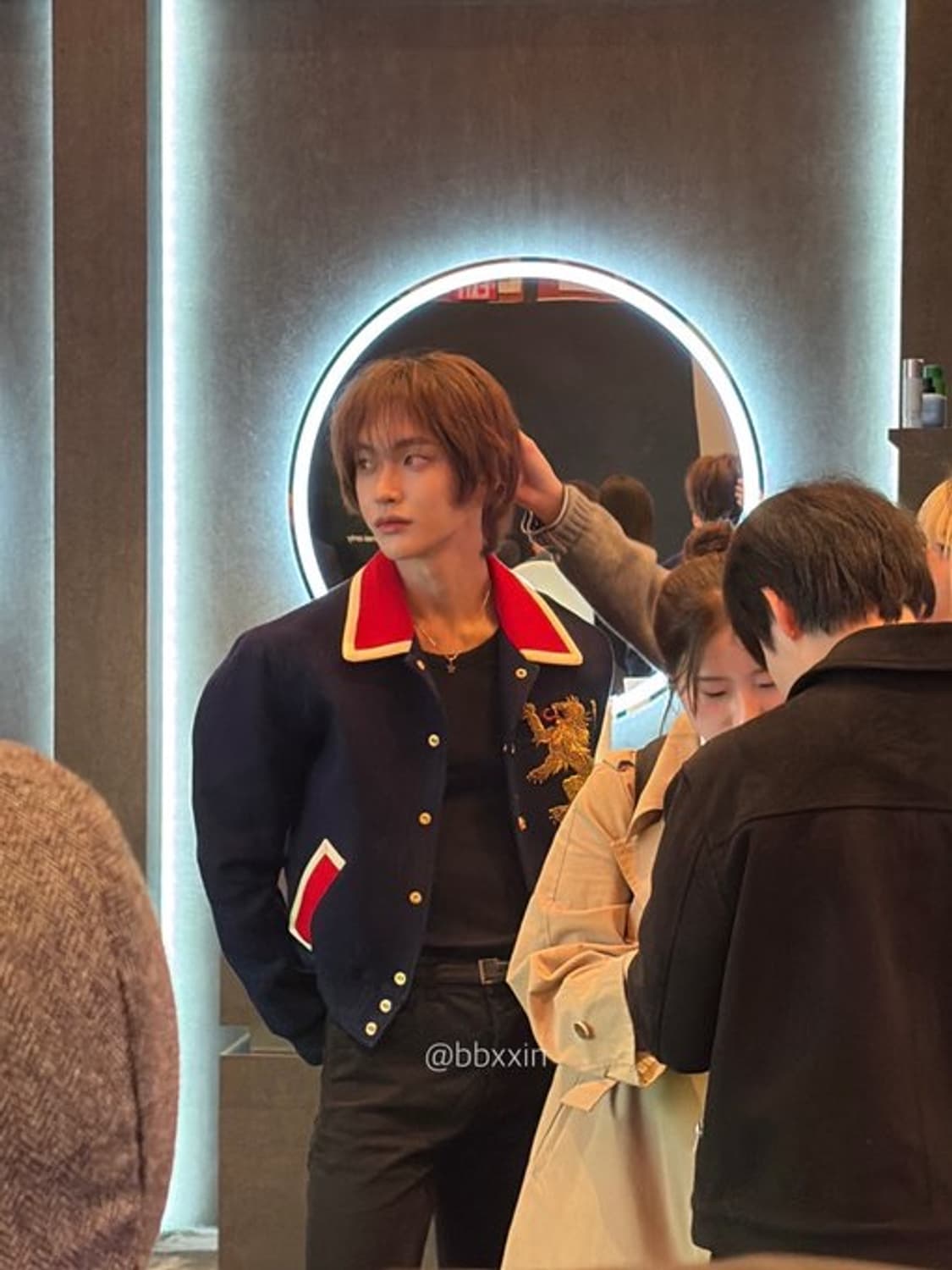 [라이즈 원빈님 착용] 셀린느 25ss 라이언 로얄 테디 자켓 상품이미지1