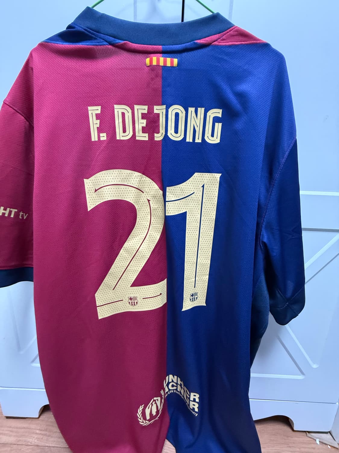 24-25 바르셀로나 더용 유니폼 상품이미지2