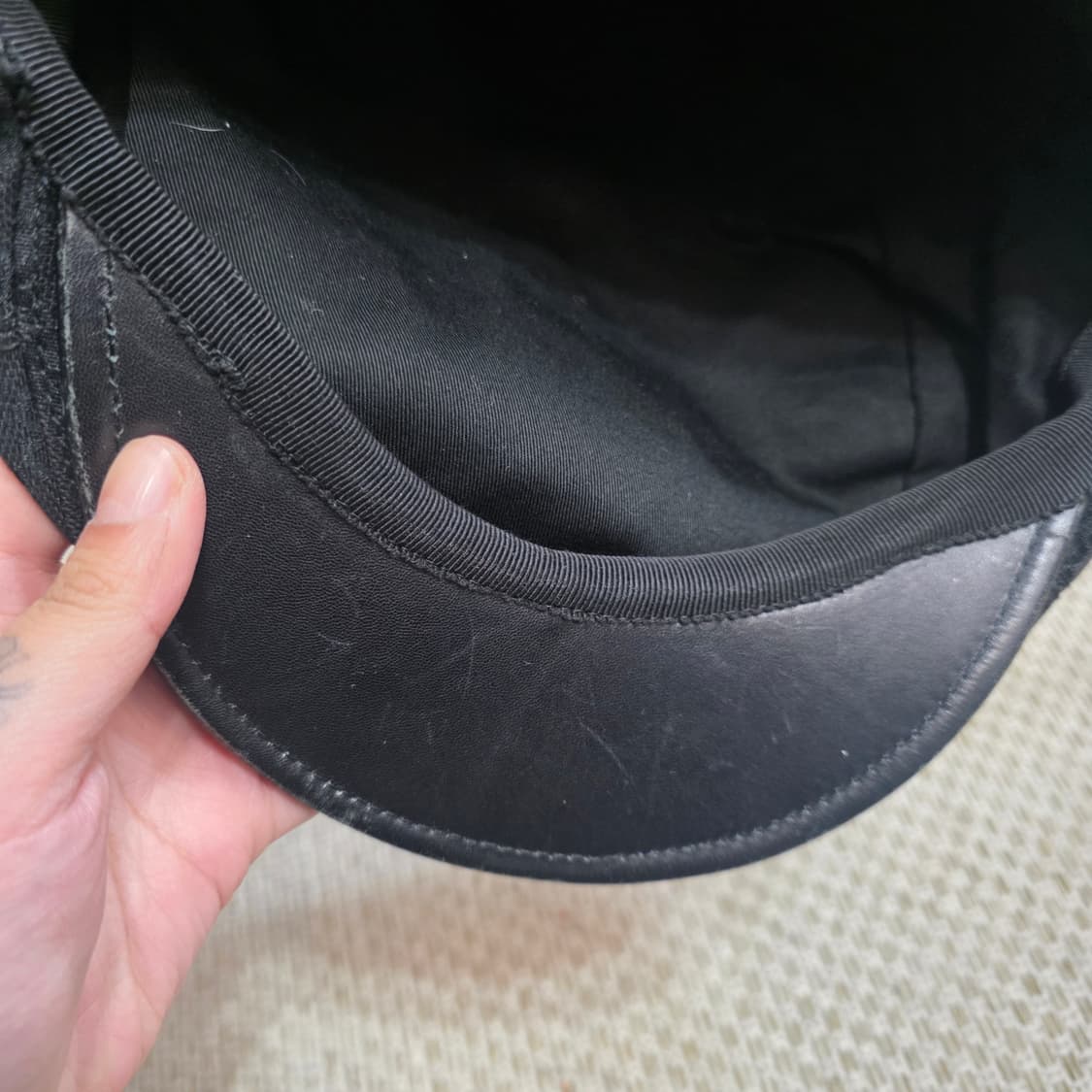 정품) 구찌 블랙 GG패턴 베레모 헌팅캡 모자 상품이미지4