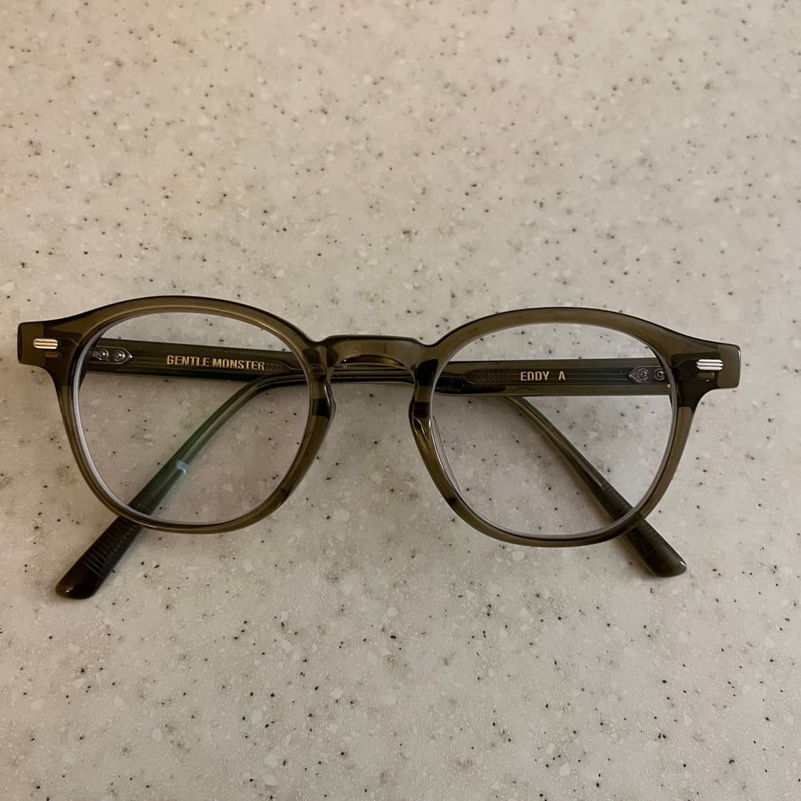 Gentle Monster 젠틀몬스터 EDDY A 카키 상품이미지1