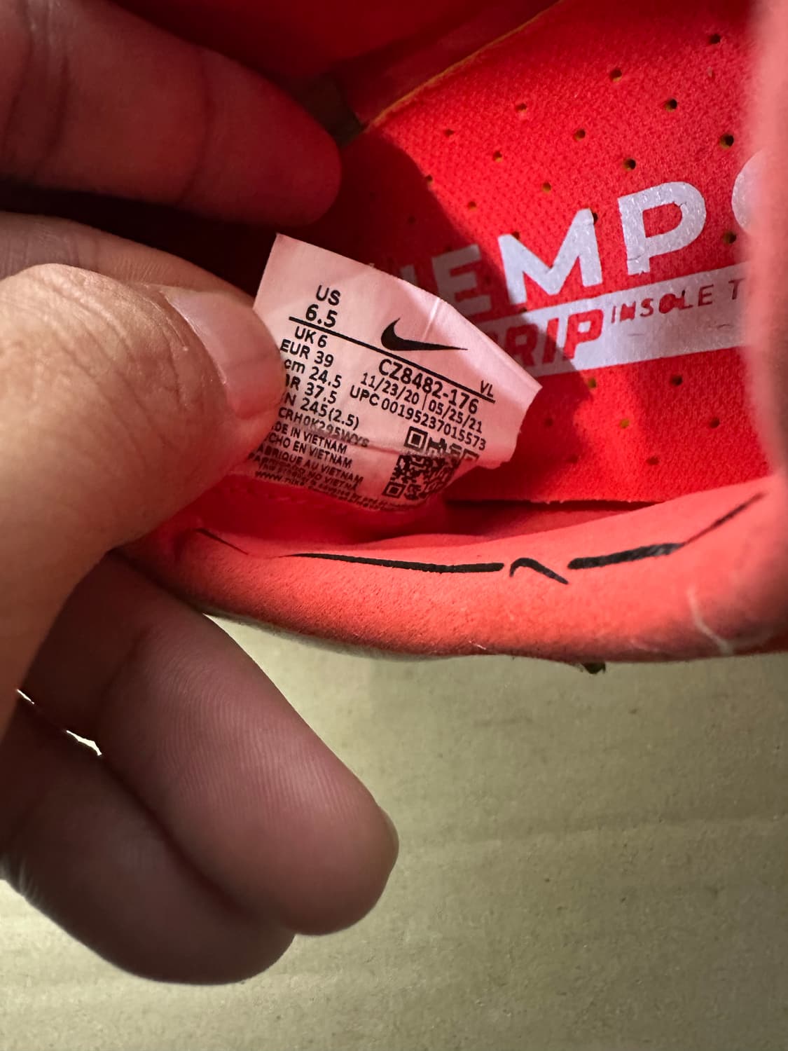 나이키 티엠포 축구화 245mm 판매 상품이미지5