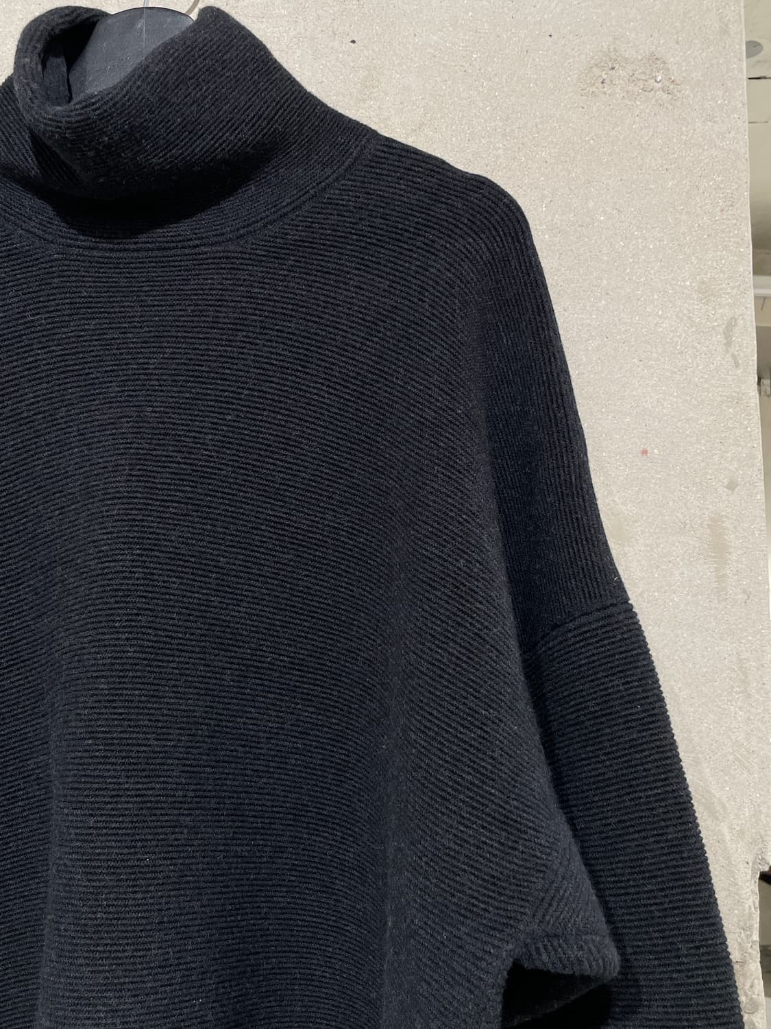 피어 오브 갓 블랙 울 터틀넥 오토만 상품이미지3