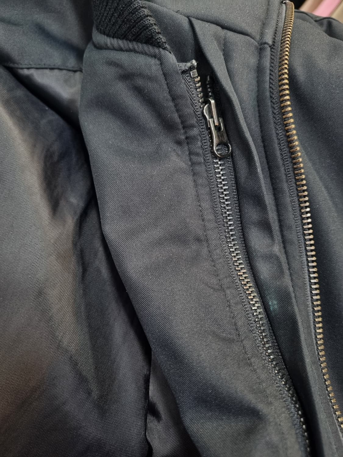 이브생로랑 남성 블랙 아우터 105 상품이미지6