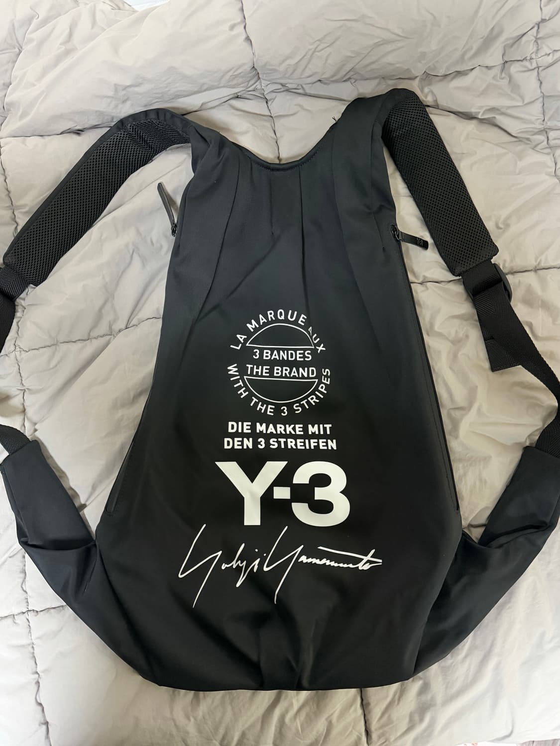 Y-3 요지야마모토 사이드 지퍼 백팩 블랙 상품이미지1