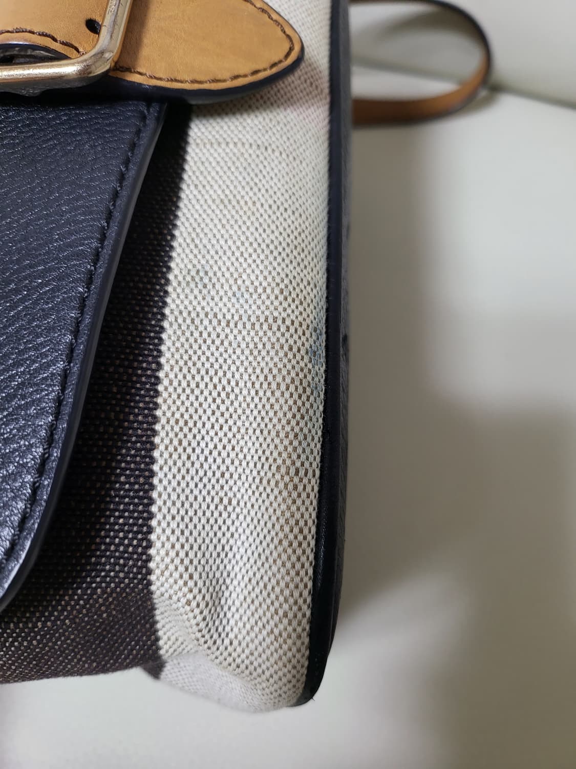 버버리 크로스백  상품이미지6