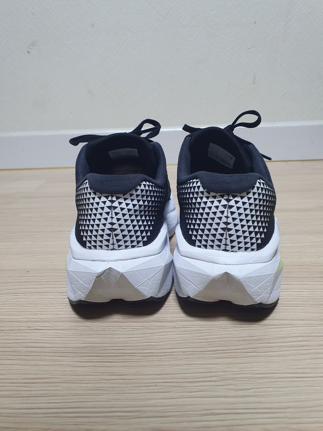 뉴발란스 SC 트레이너 v3 러닝화 260 상품이미지5