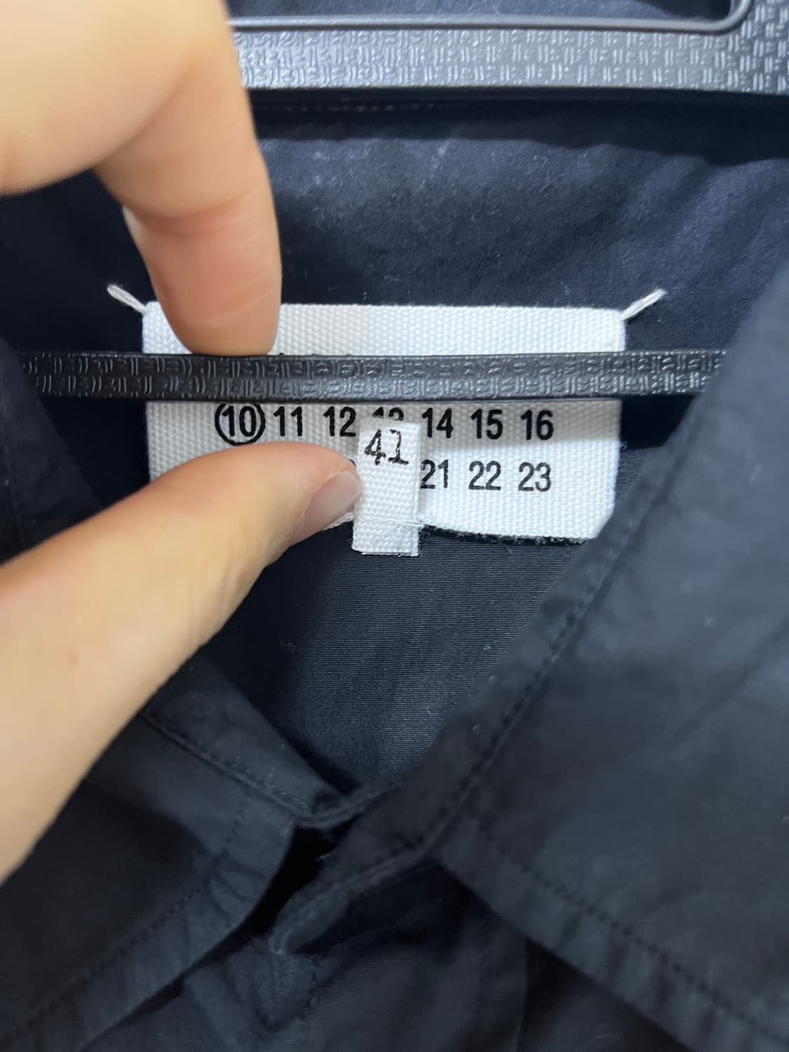 마르지엘라 백스티치 블랙 셔츠 싸게 팝니다. 상품이미지3