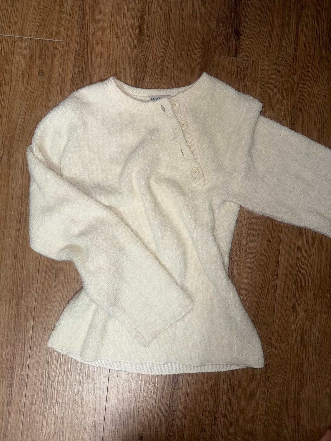 Stainless 언발 사선 단추 퍼 맨투맨 상품이미지1