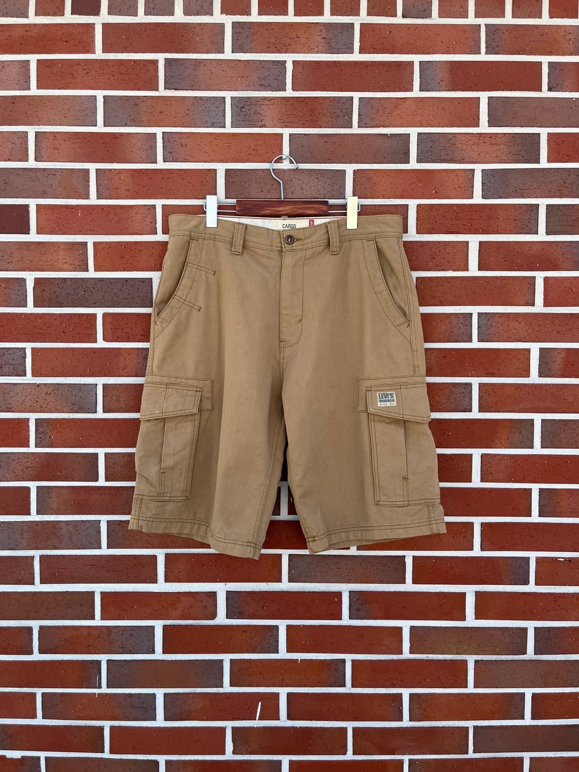 Levi's 베이지 카고 버뮤다 팬츠  상품이미지1