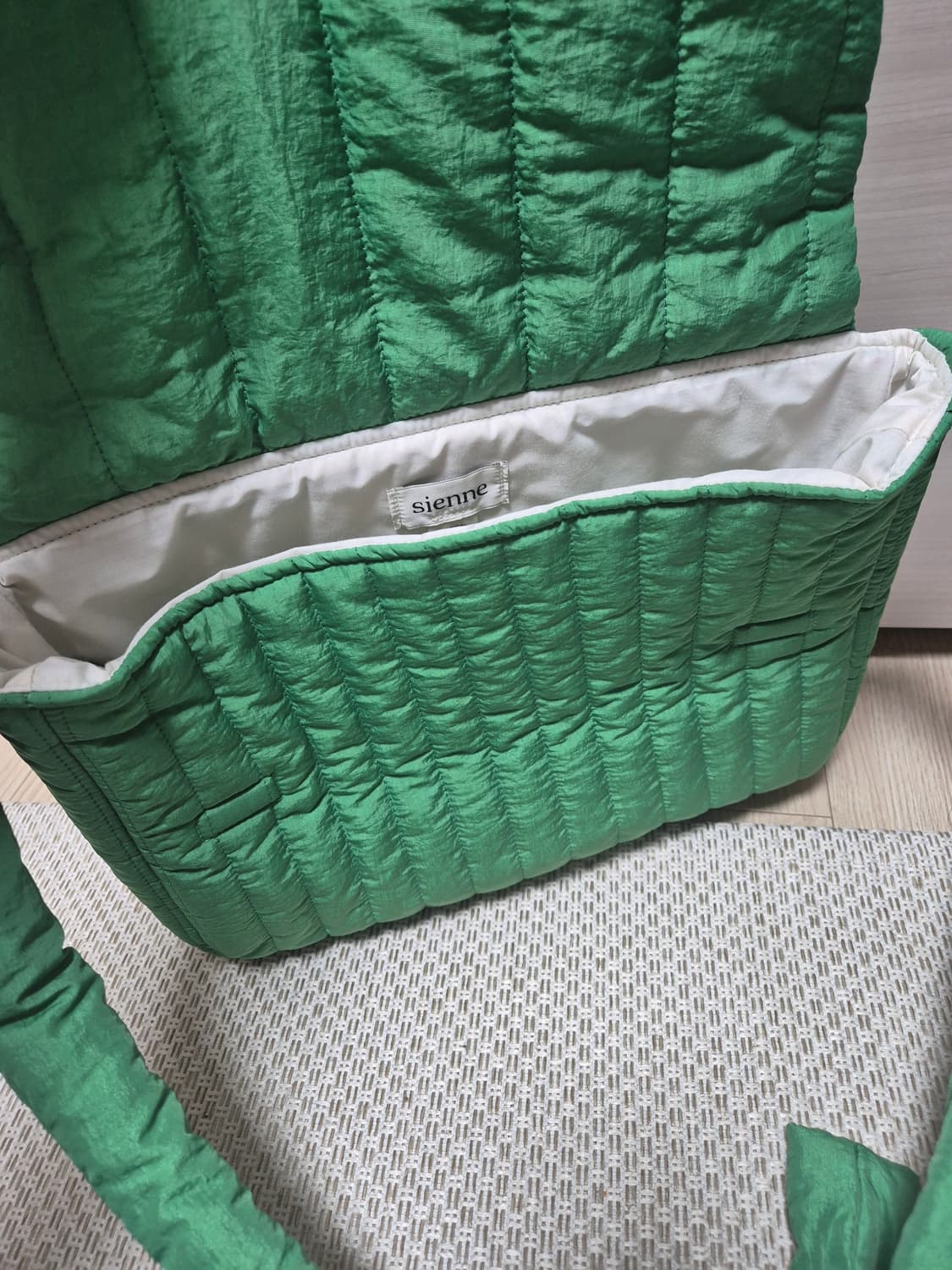 시엔느 패딩 가방 크로스 가방 상품이미지5