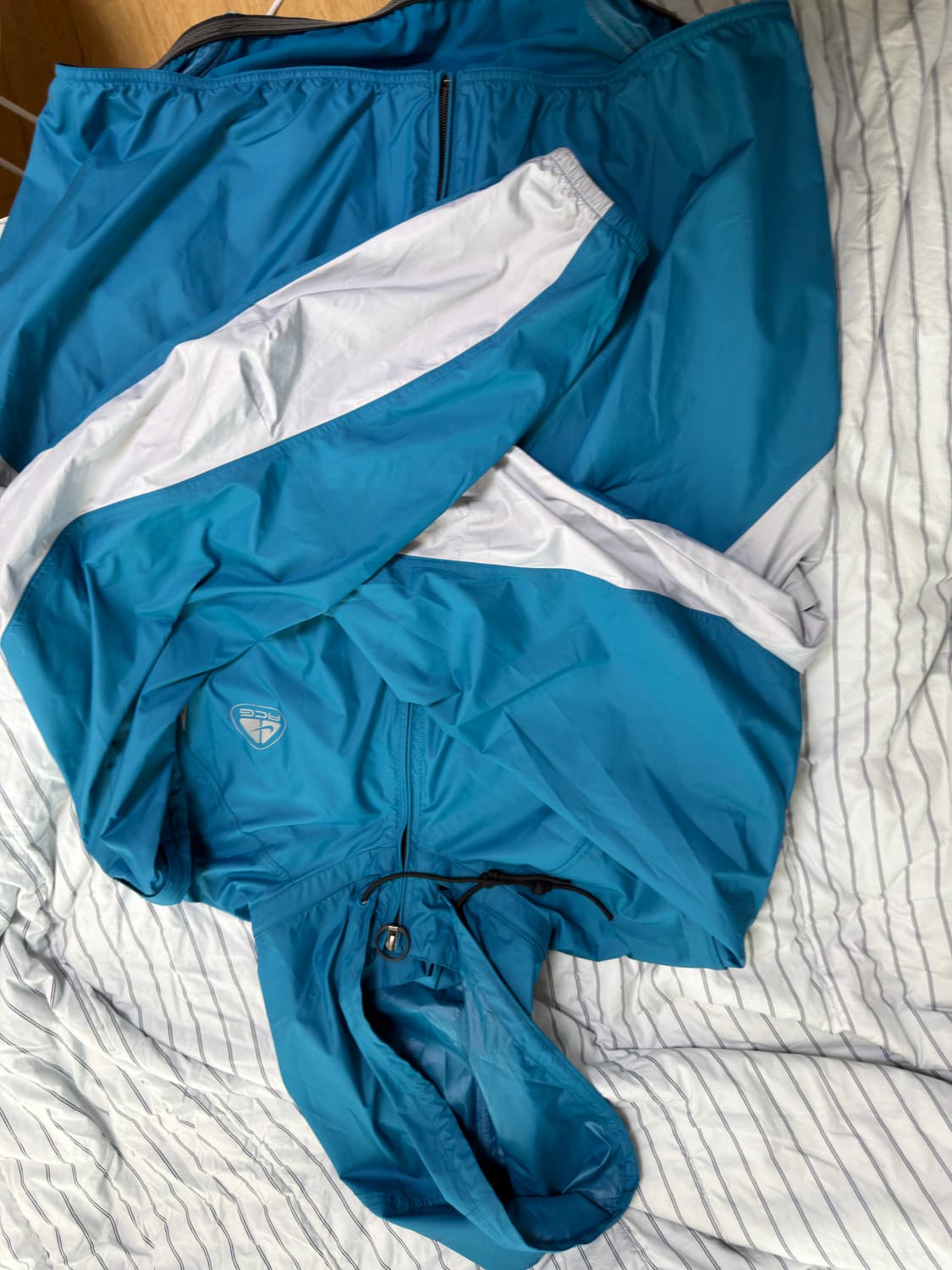 Acg nike 바람막이 L 상품이미지2