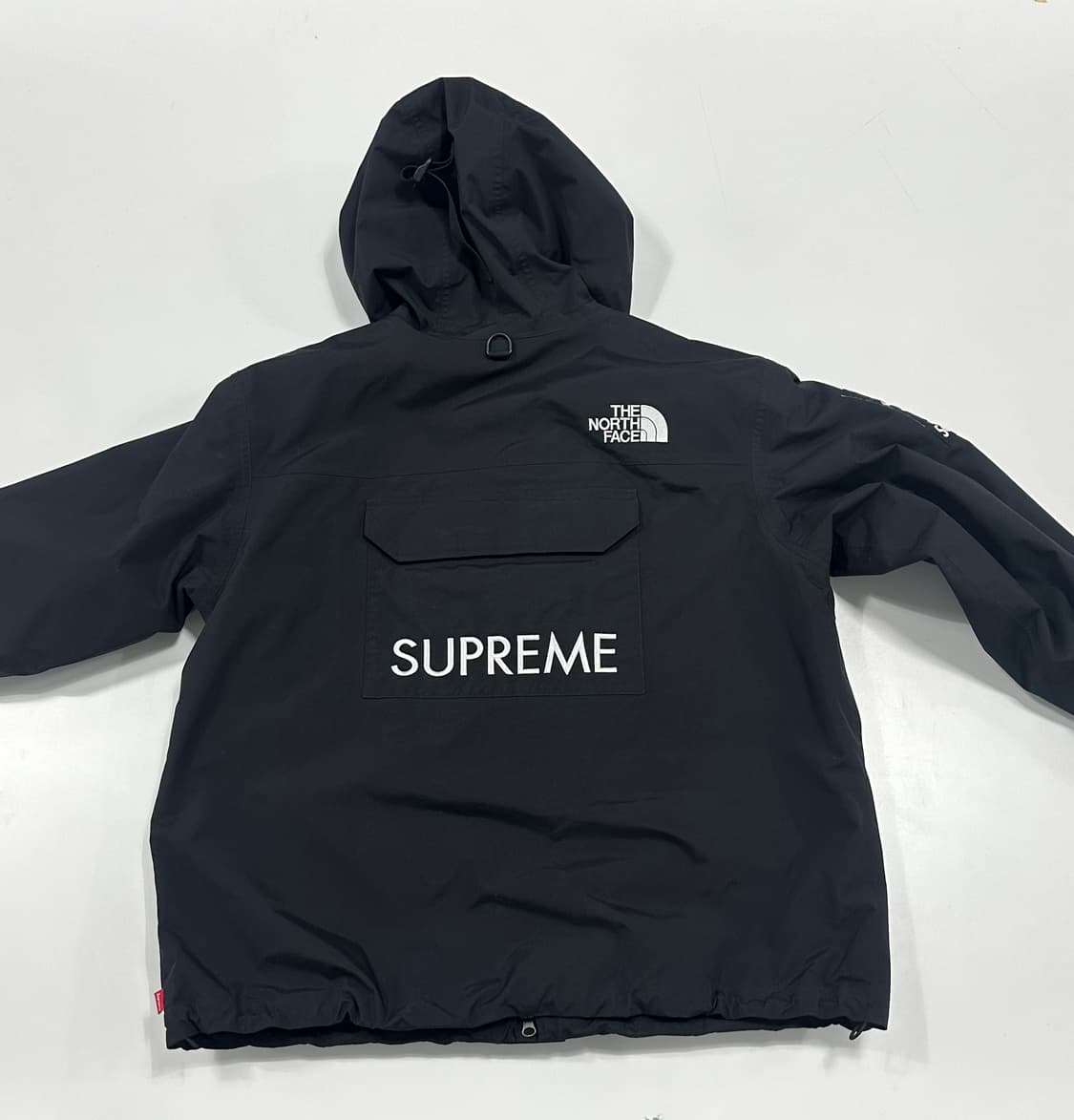 슈프림 x 노스페이스 카고 자켓 블랙 - 20SS 상품이미지3