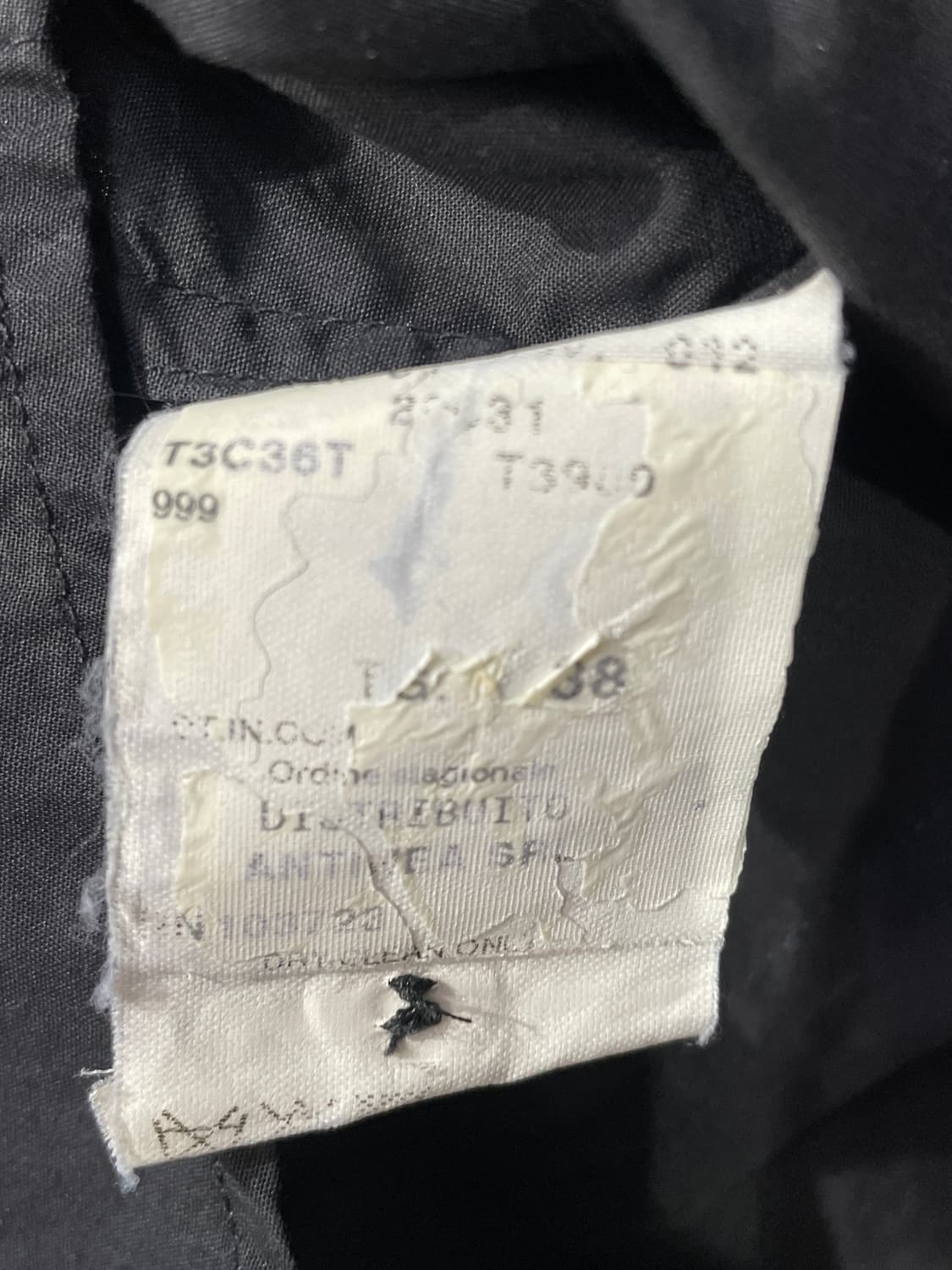 엠프리오 아르마니 고딕 패턴 프릴 셔츠 S 상품이미지9