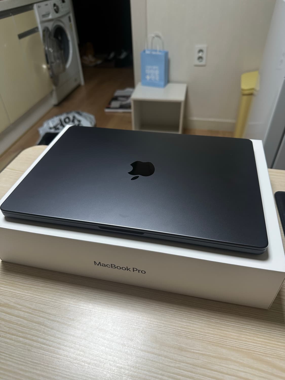 맥북 프로 16  M4 Pro 16GB 1TB 스페이스블랙 상품이미지1