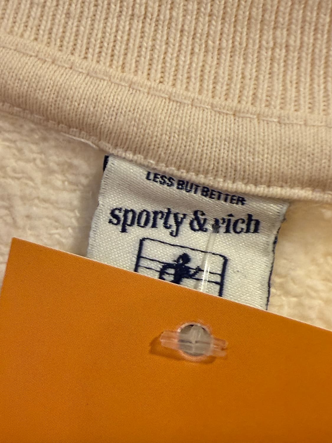 스포티앤리치 크롭 맨투맨 크림 상품이미지2