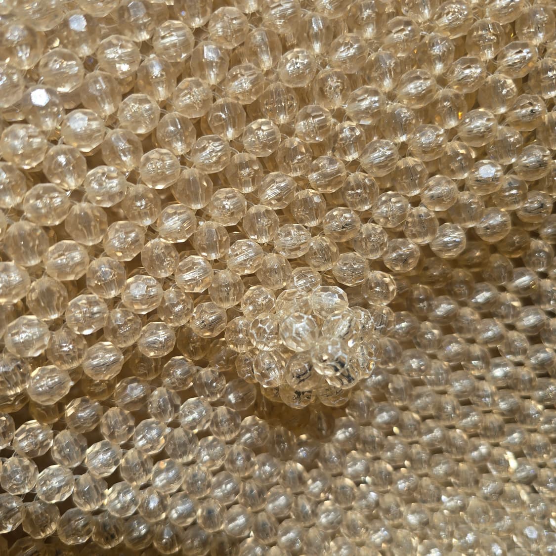 반짝이는 샴페인 톤 비즈백 상품이미지4