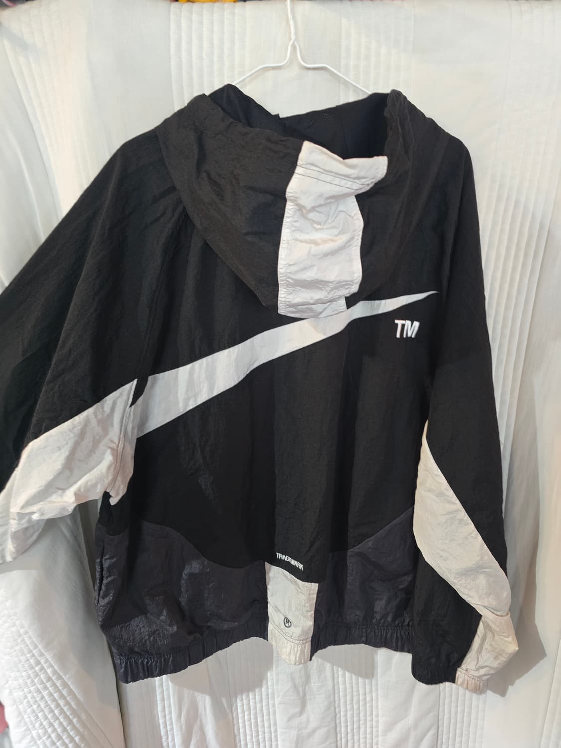 나이키 빅스우시 바람막이 블랙 상품이미지3