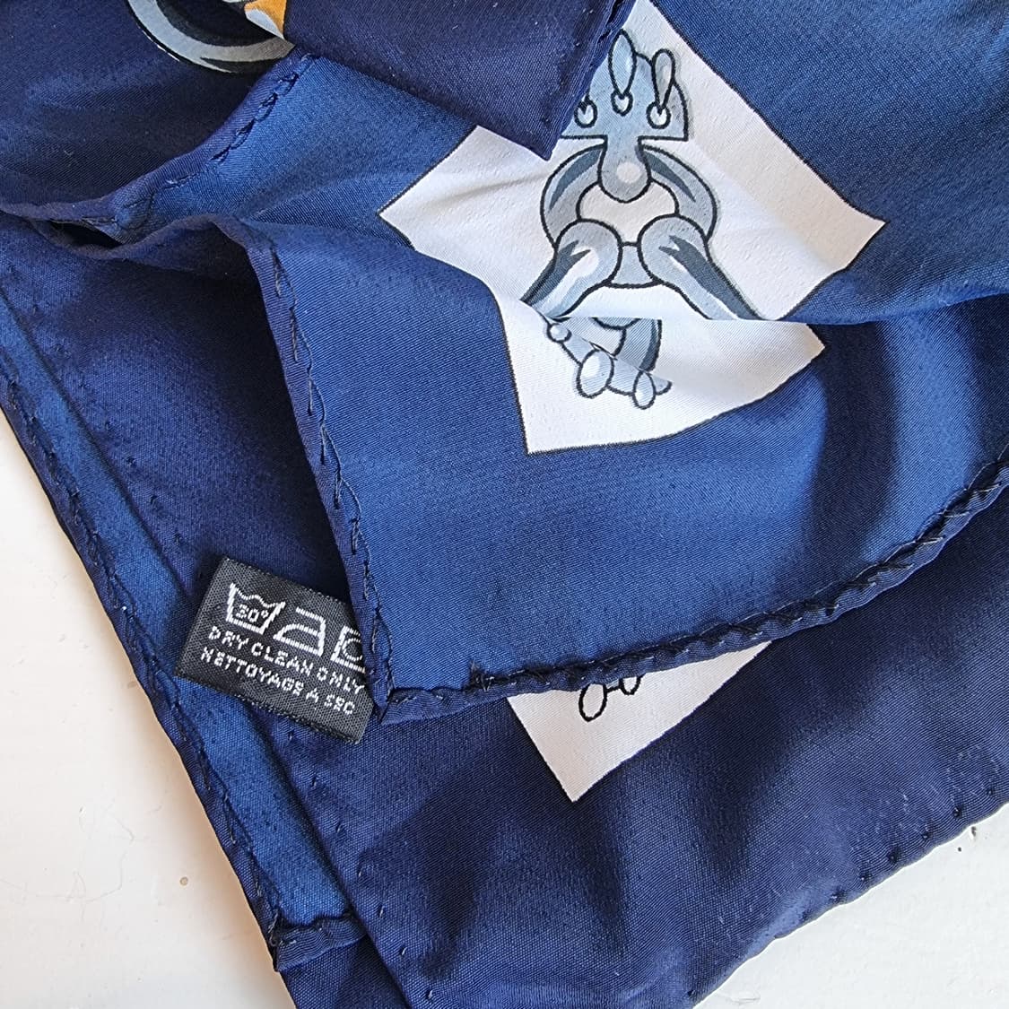 에르메스 스카프 네이비 상품이미지8