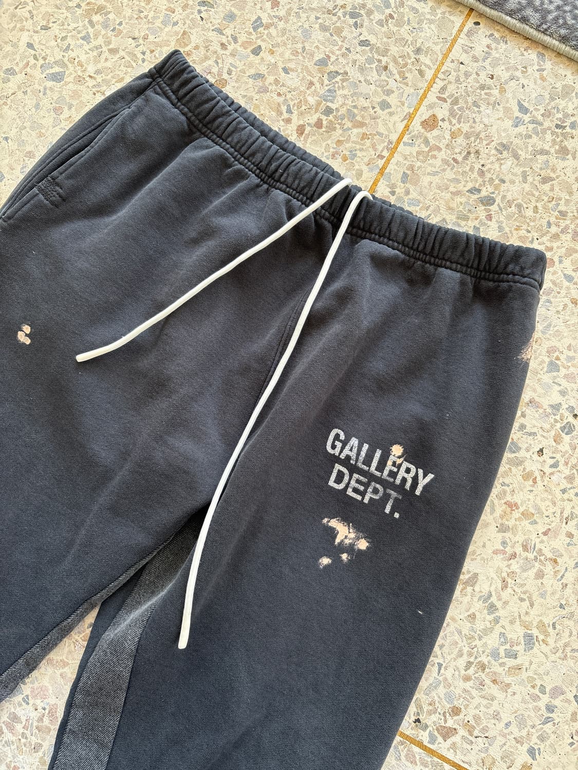 Gallery Dept 페인팅 디테일 플레어 스웻팬츠 상품이미지8