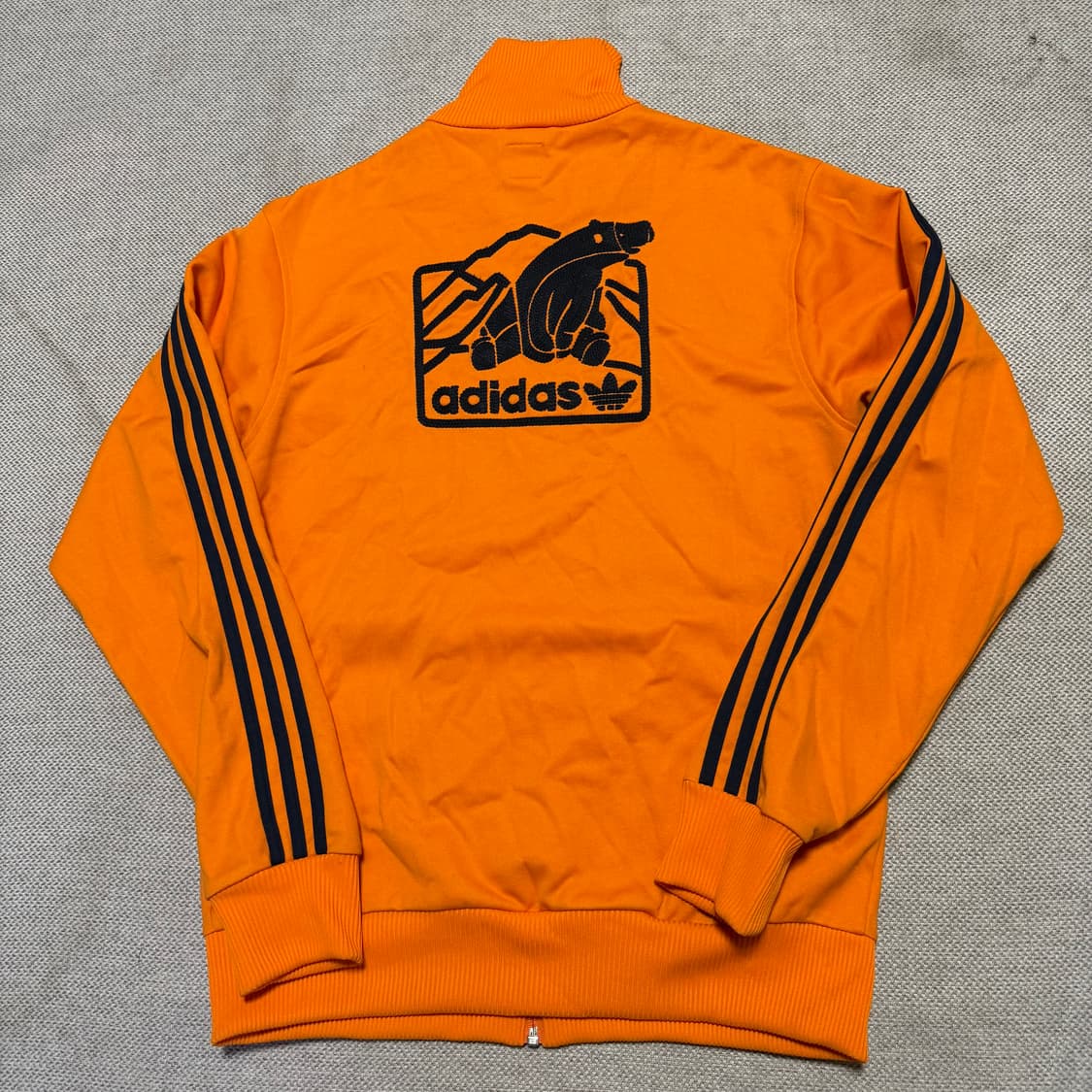 아디다스 올드스쿨 베어 자수 트랙탑 상품이미지2