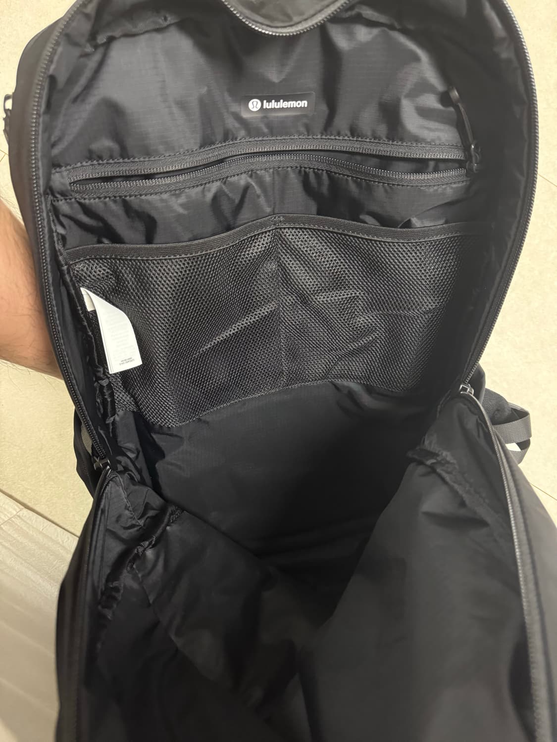 룰루레몬 더블집 백팩 22L 블랙 상품이미지5