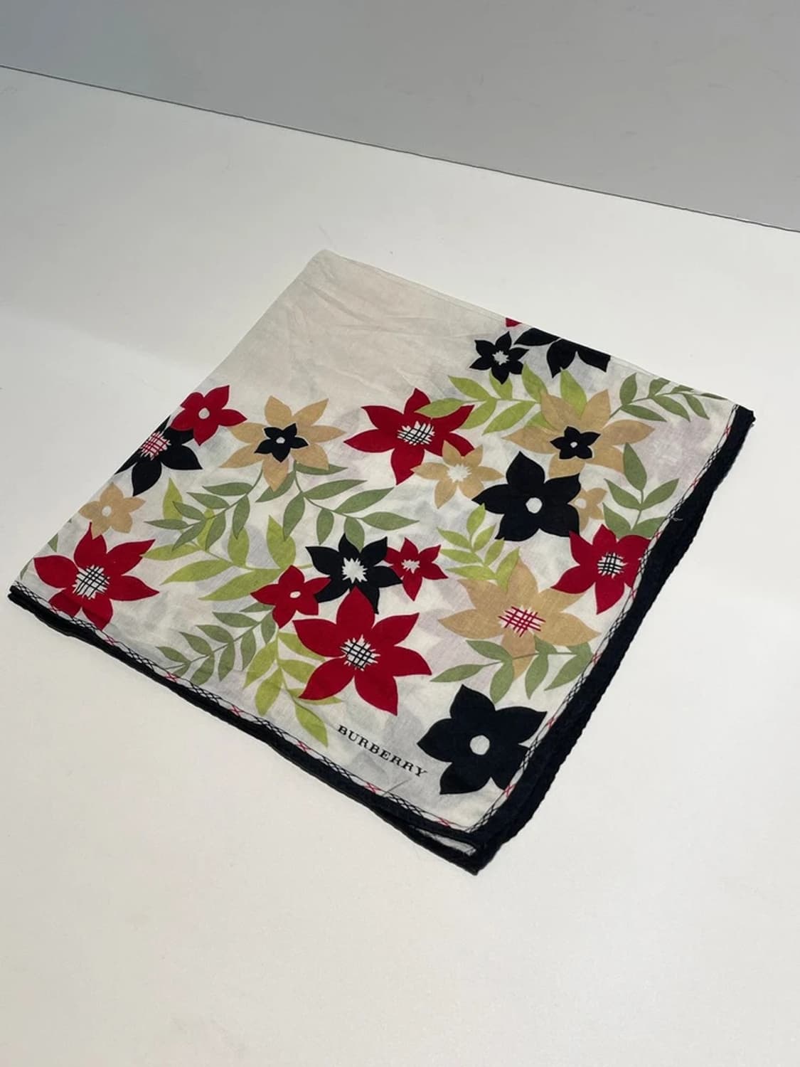 버버리 00s 시그니처 재팬 플라워 쁘띠 반다나 손수건 A1209 상품이미지3