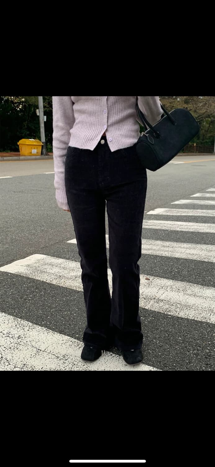 Unusually 블랙데님 세미부츠컷 팬츠 상품이미지4