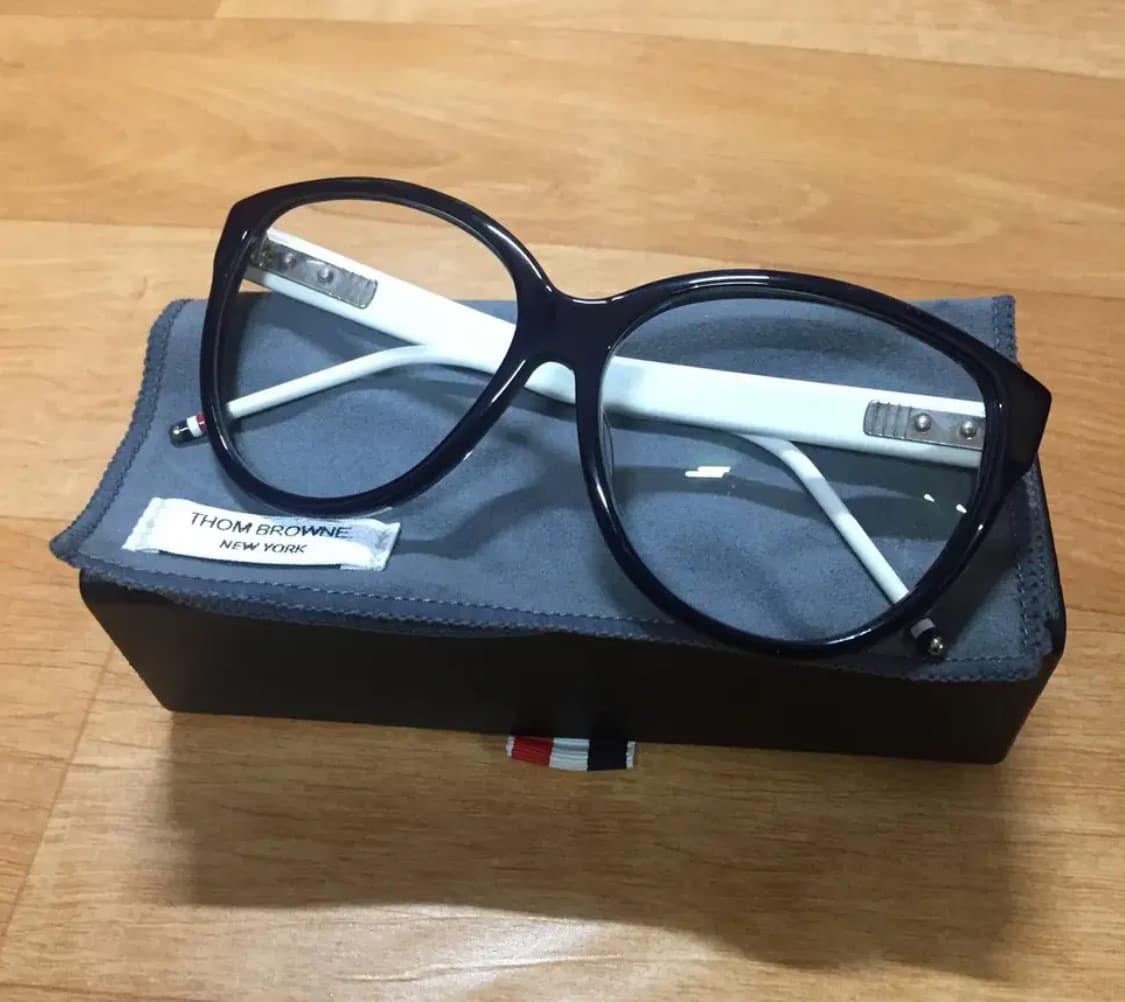 톰 브라운 아이웨어(TB-502-C-TNVY-WHT-59.5) 상품이미지1