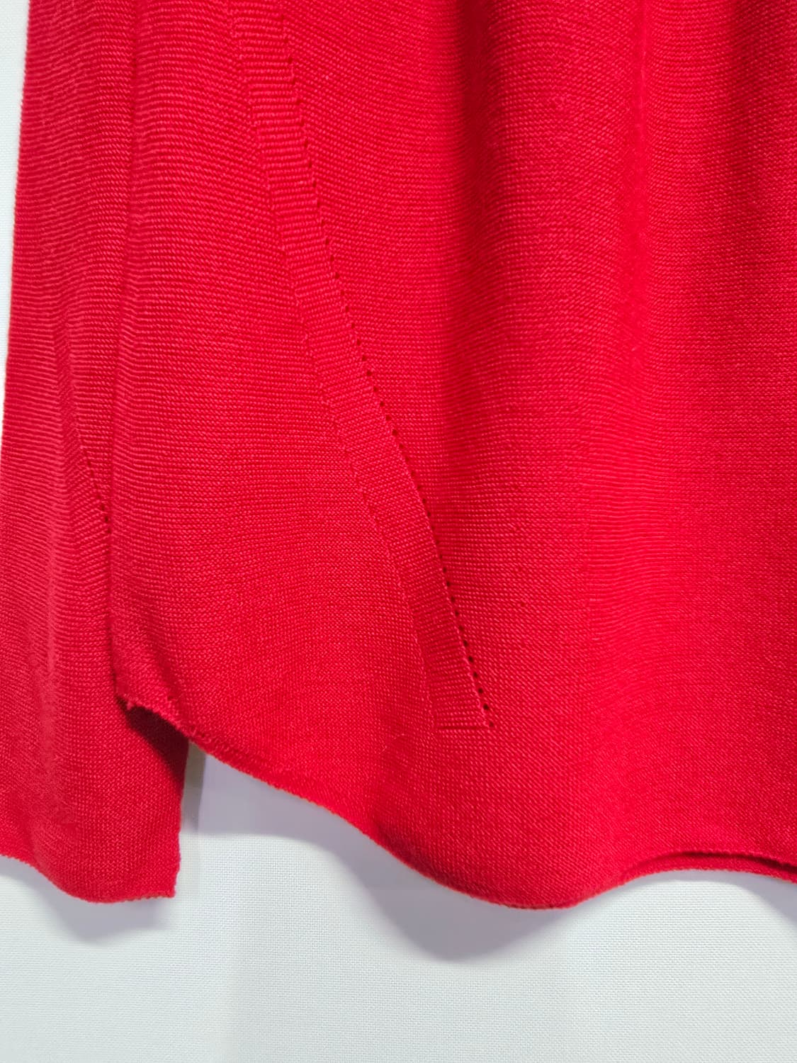 발렌시아 홀가먼트 빨간색 니트66 상품이미지3