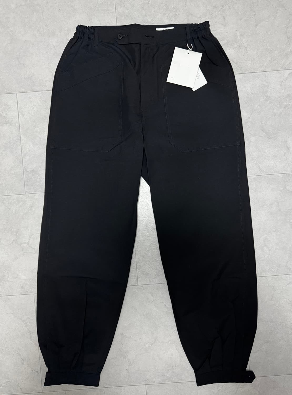 비즈빔 22aw carroll pants 판매 상품이미지1