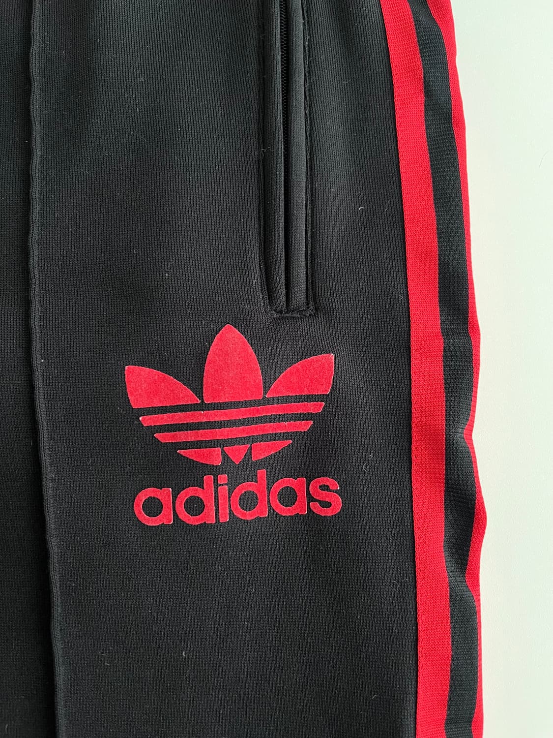 90) 아디다스 트랙 팬츠 블랙 레드 상품이미지6