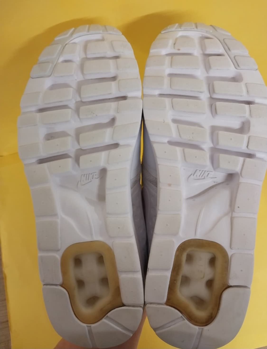 남성 나이키 에어맥스 제로 에센셜 트리플화이트 런닝화,운동화 (265) 상품이미지8