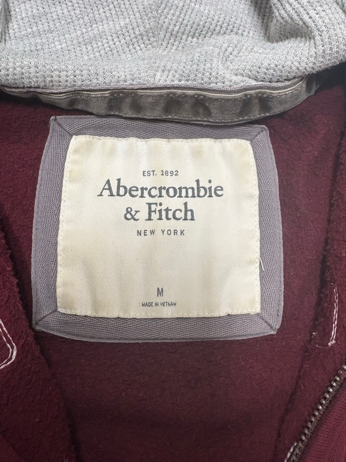 아베크롬비 딱붙핏 후드집업 버건디 m 상품이미지2