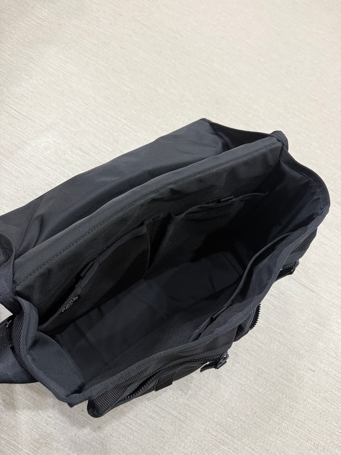 포터 히트 숄더백 상품이미지6