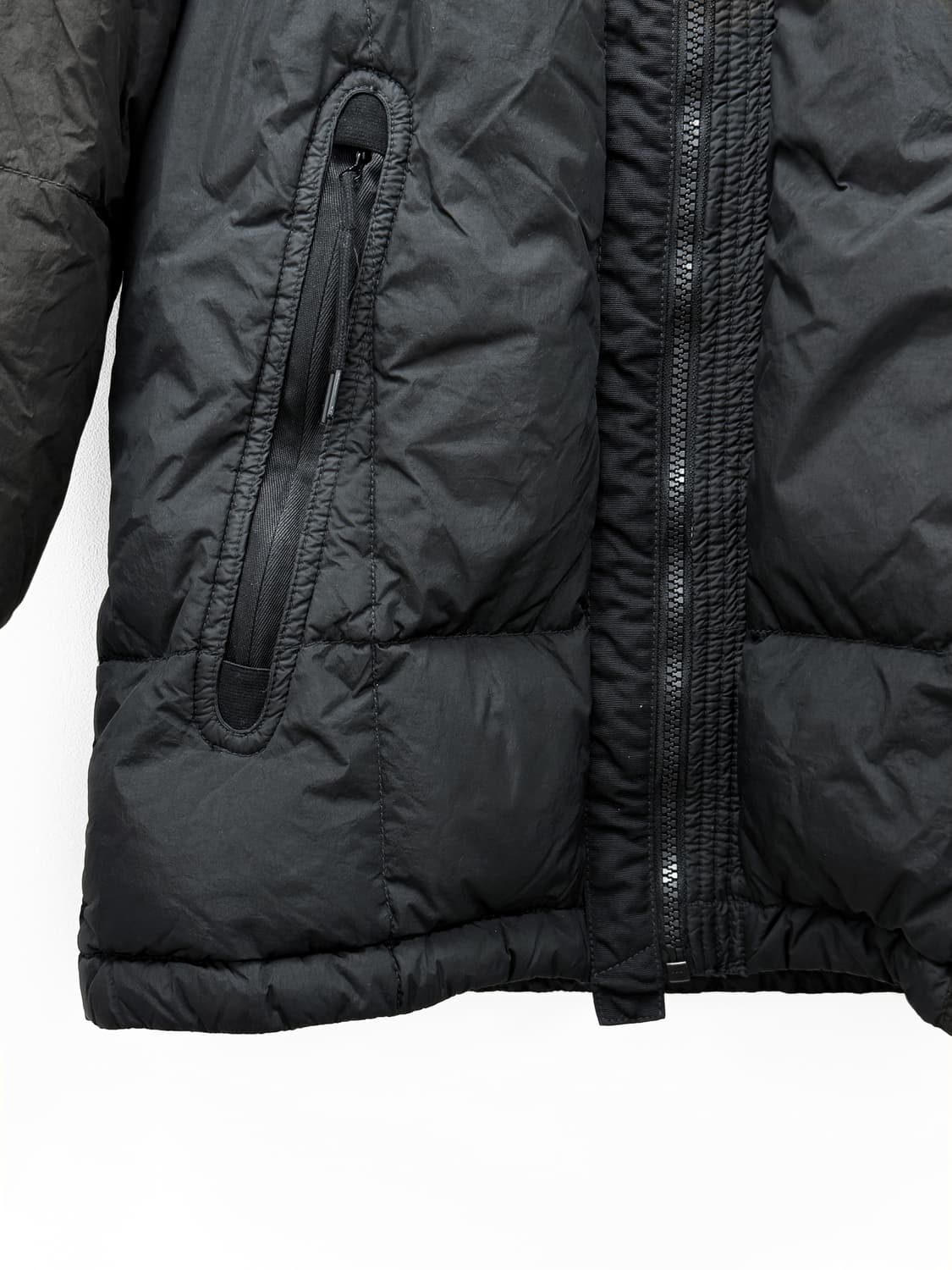 스톤아일랜드 주니어 블랙 다운 패딩 자켓 상품이미지2