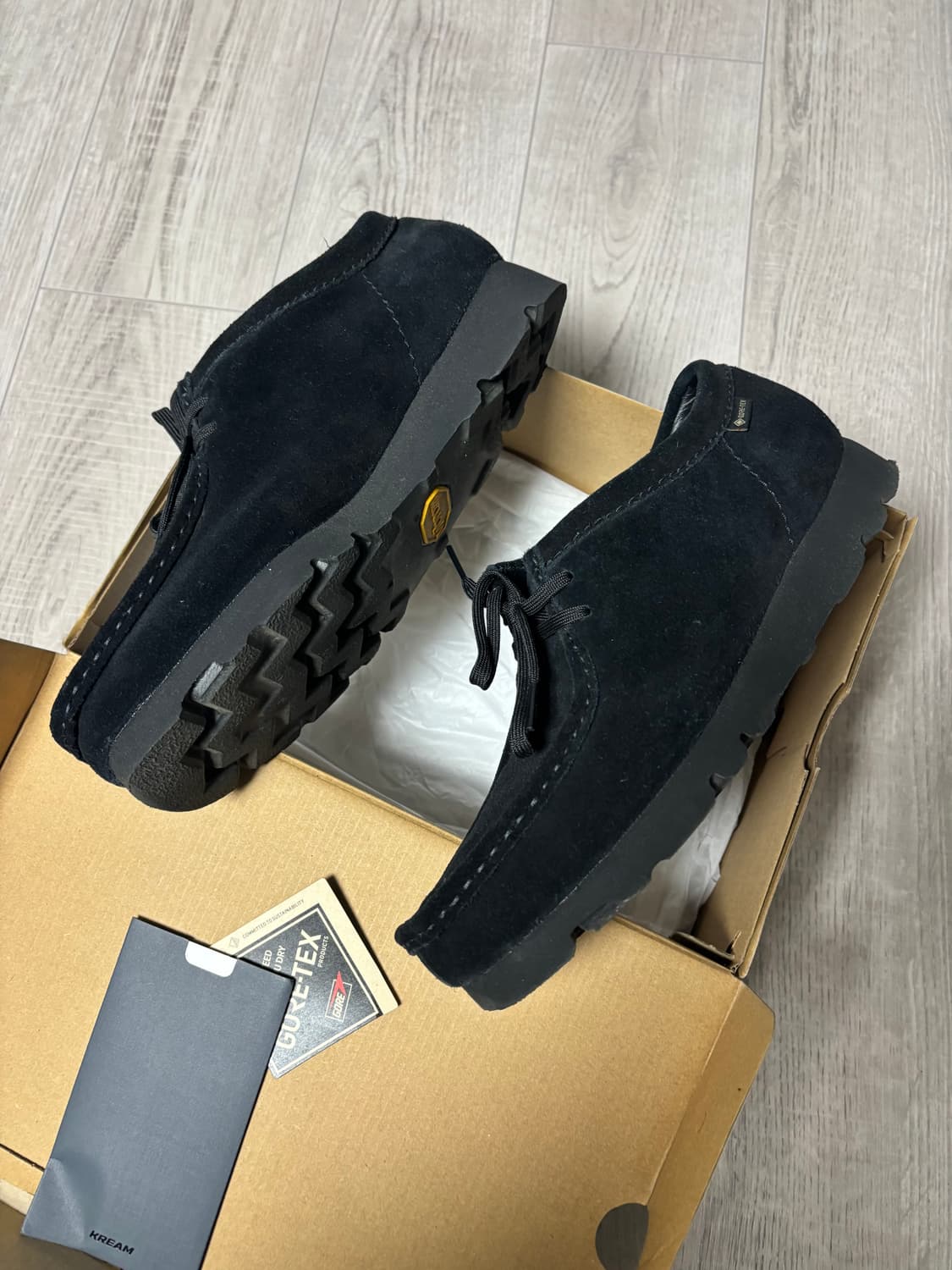 [255] 클락스 왈라비 고어텍스 블랙 상품이미지4