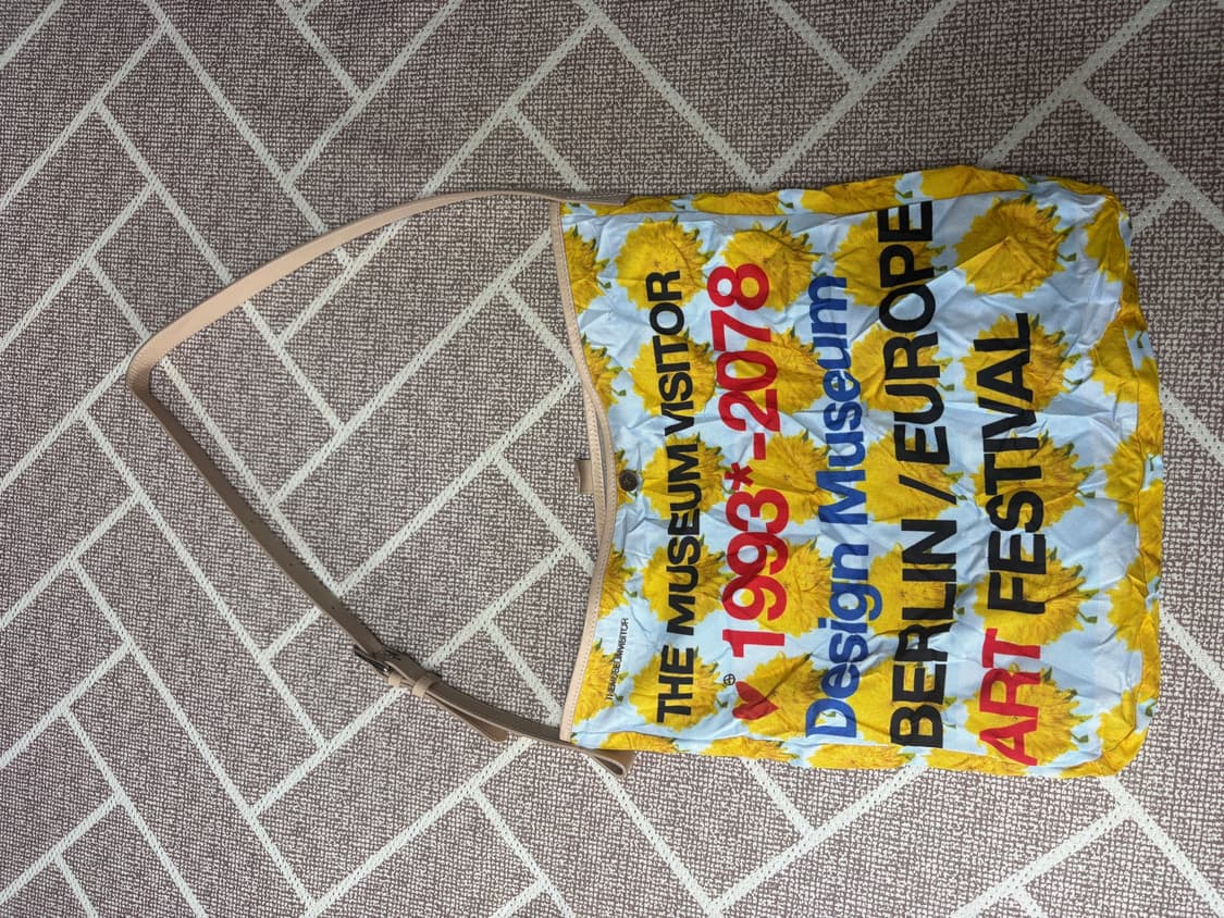 더뮤지엄비지터 가방 상품이미지1