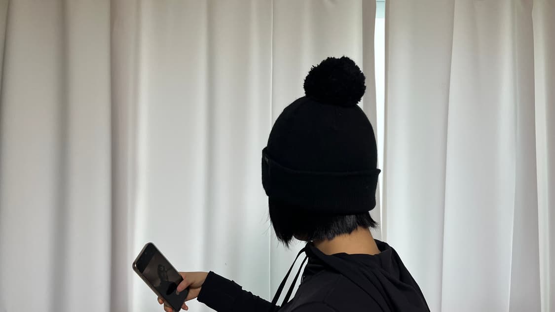 LAZY OAF 눈알 폼폼 비니 블랙 상품이미지4