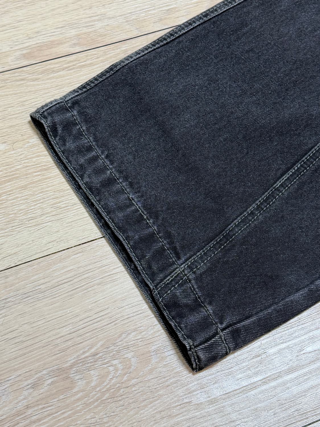 볼륨 프론트 데님 팬츠 WASHED BLACK 상품이미지3