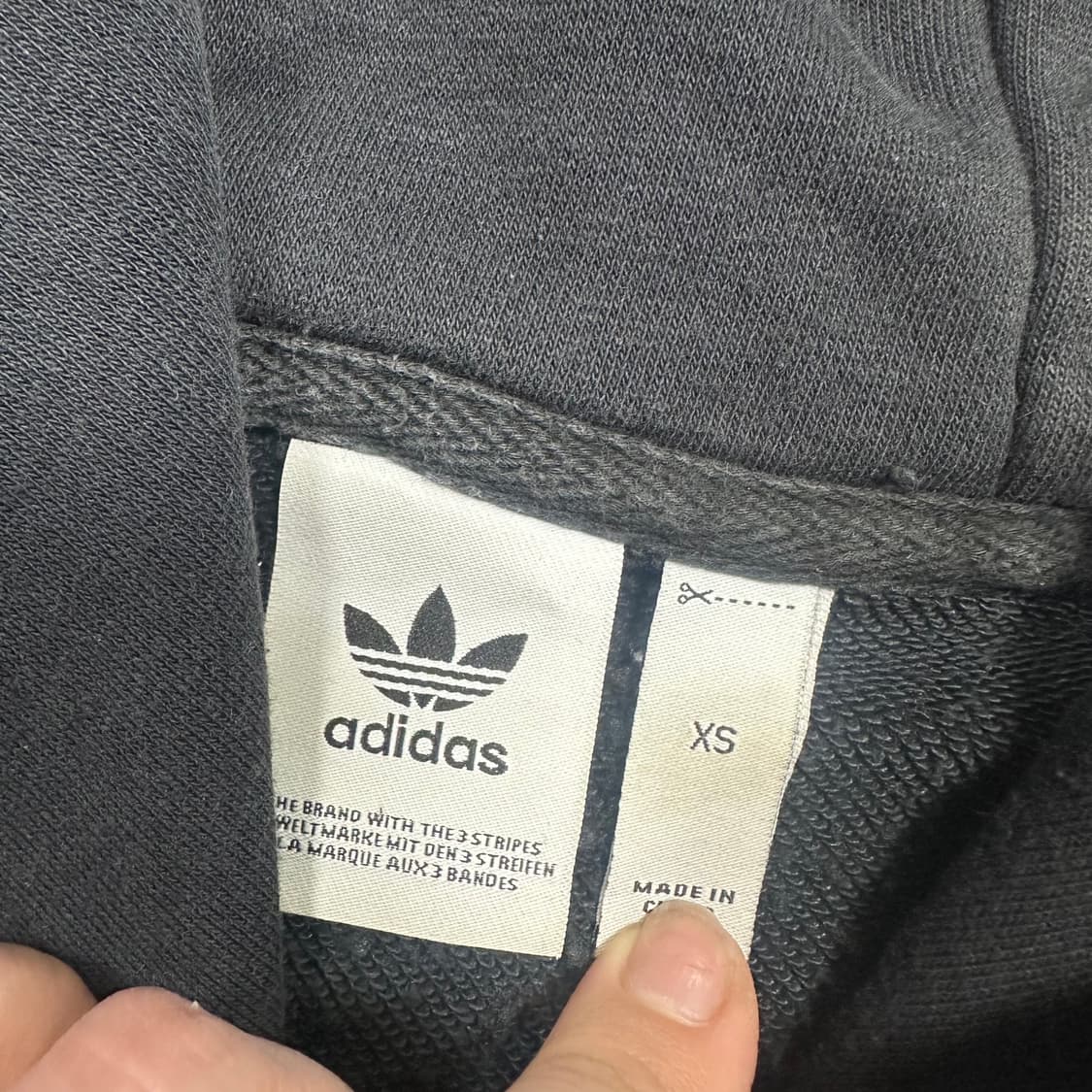 ✨ (바배) 아디다스 빅로고 체크 블랙 크롭 후드티 상품이미지3