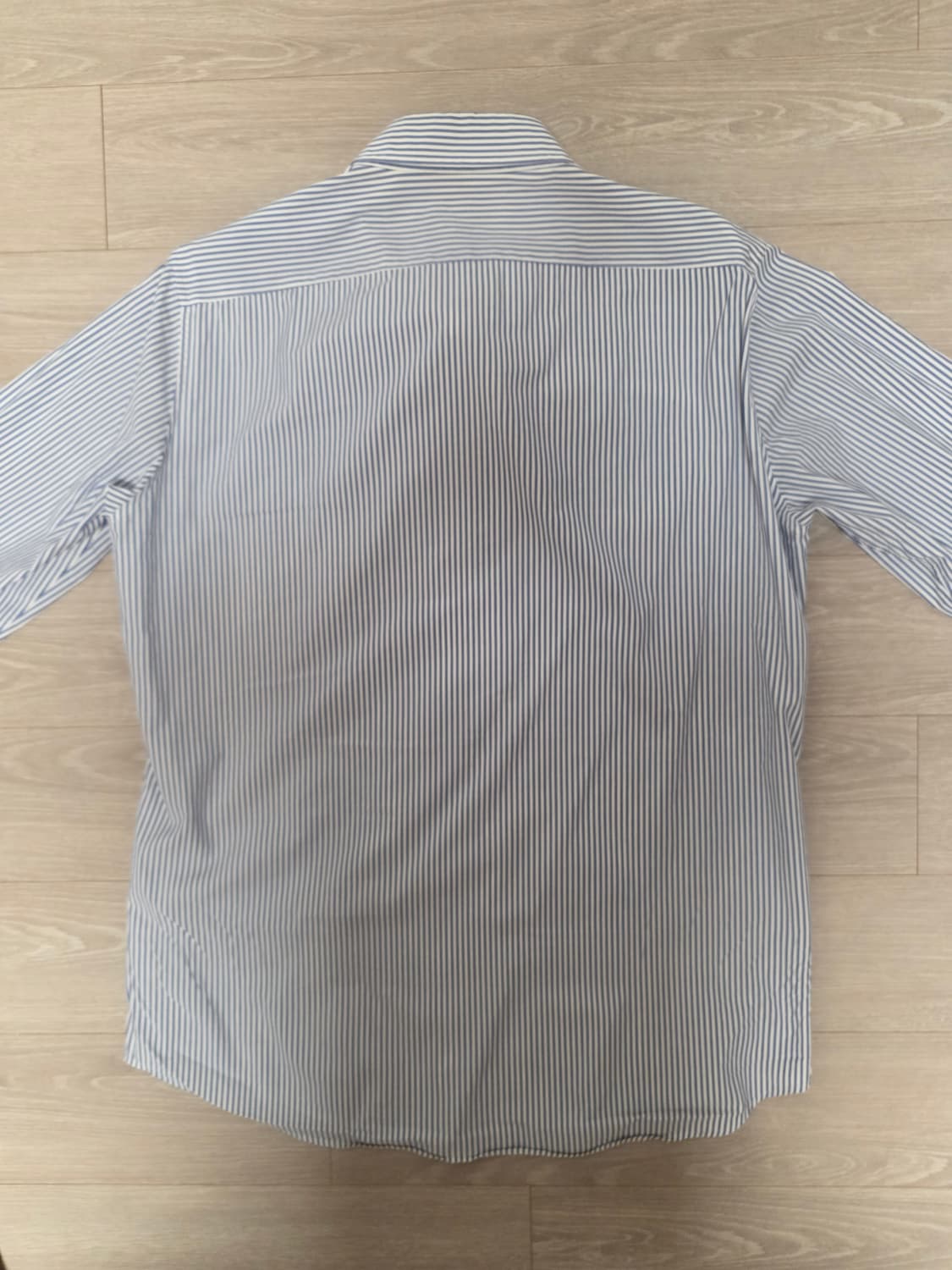 유니클로 Slim Fit 셔츠 Navy & Grey Stripe XL

 상품이미지3