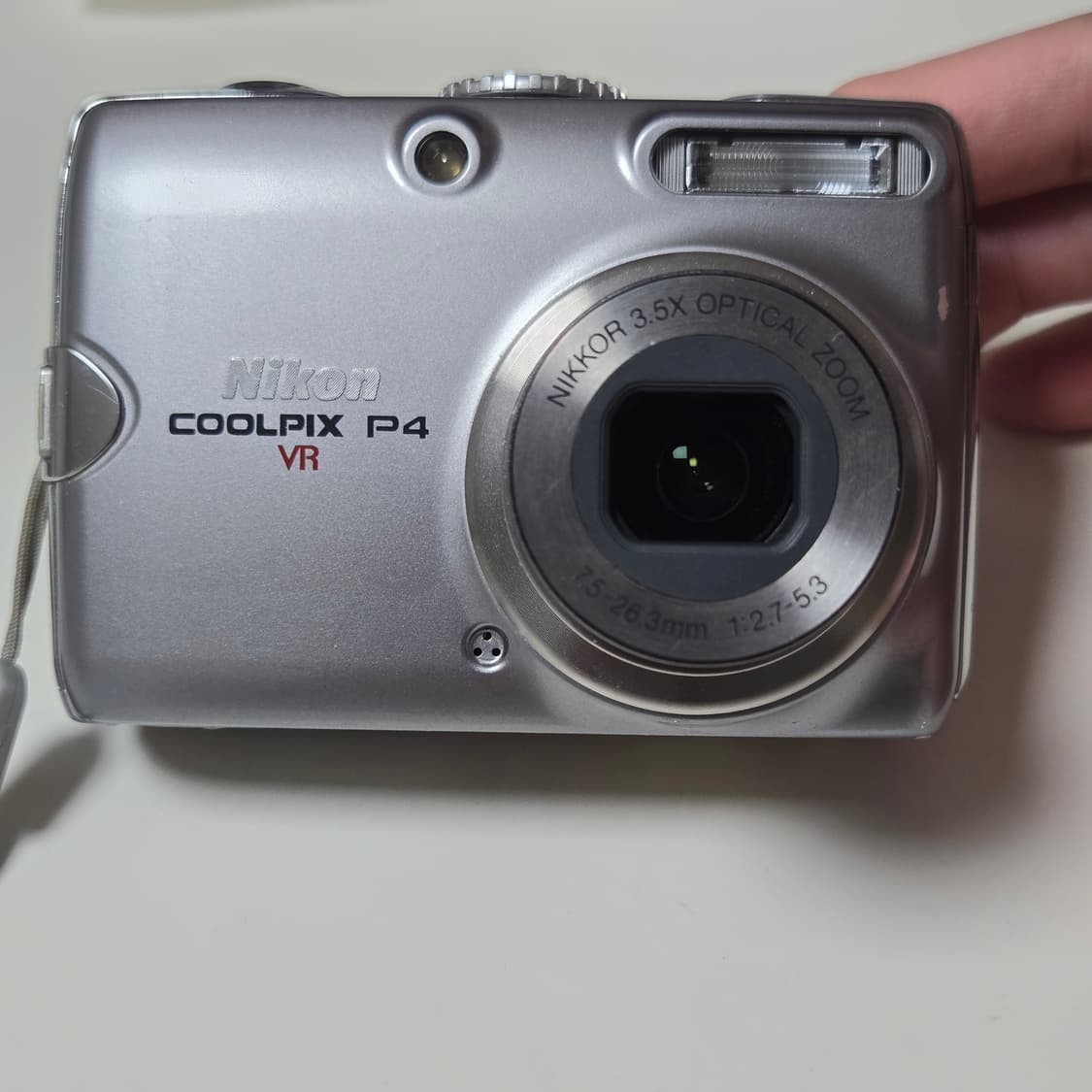 니콘 쿨픽스 P4 실버 디지털 카메라 상품이미지2