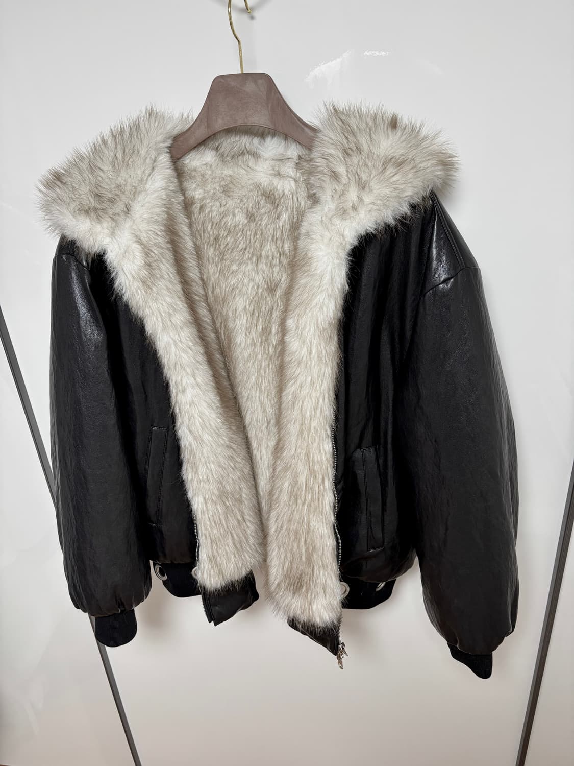 (새상품)VOONT 분트 아일렛 리버시블 퍼 레더 자켓 상품이미지7