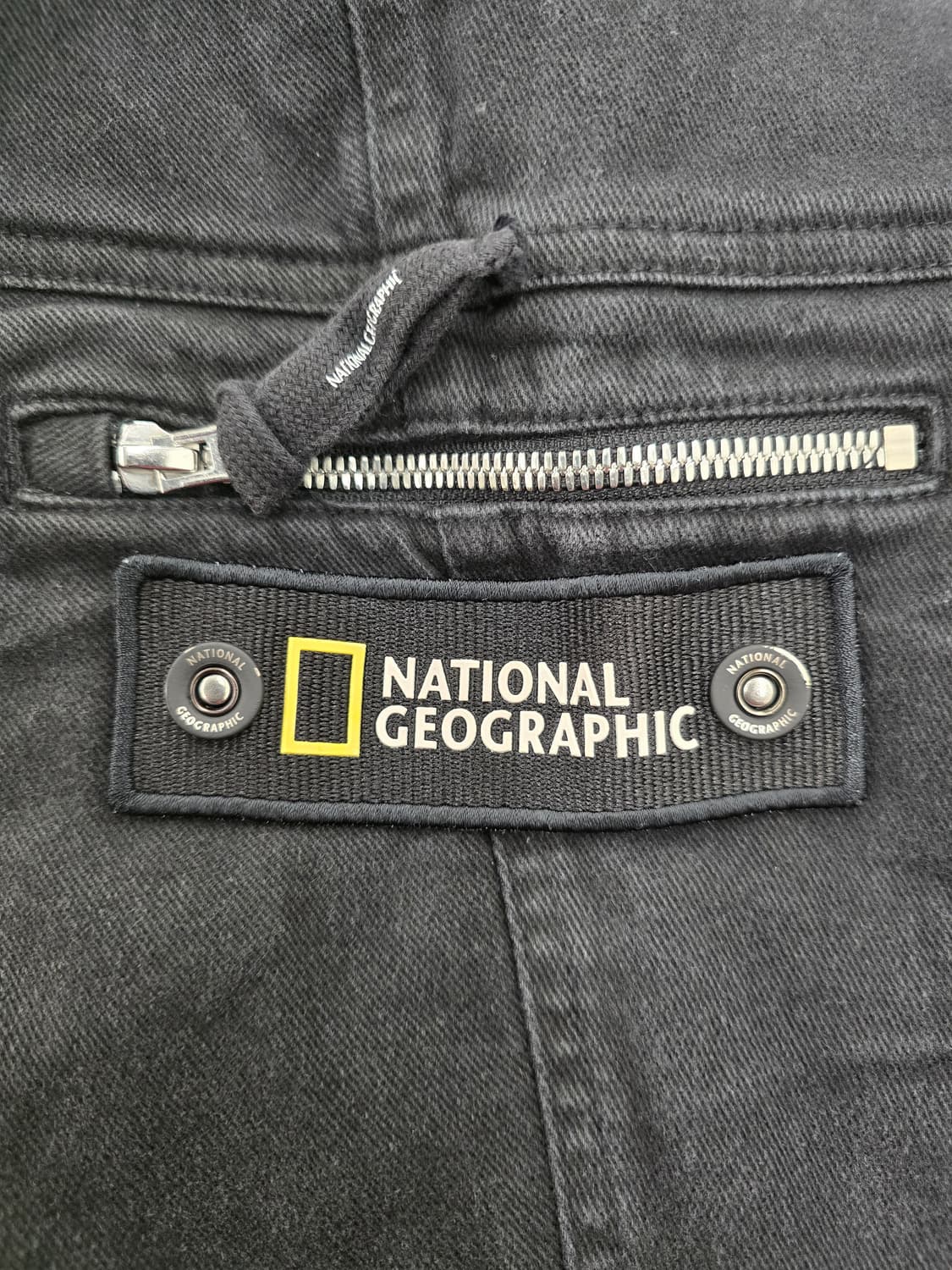 네셔널지오그래픽 남자 카고지퍼바지.  
싸이즈 30 상품이미지6