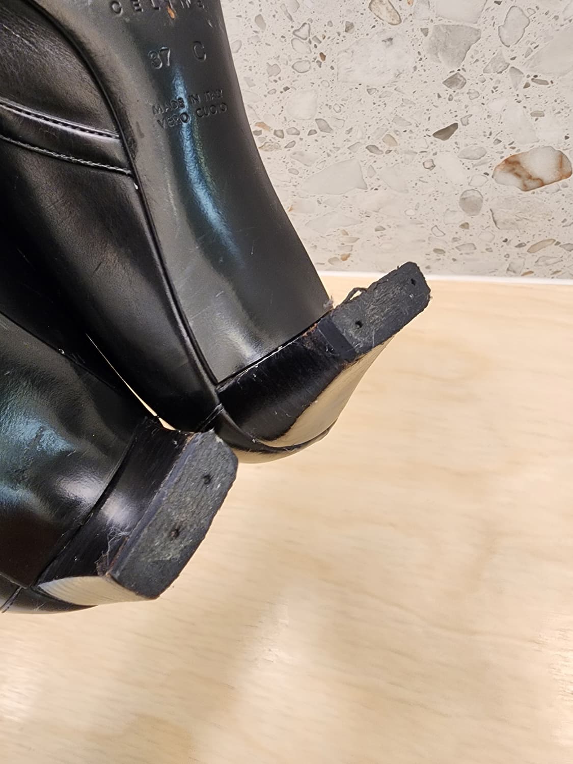 셀린느 은장 블랙 레더 펌프스 37C 상품이미지7