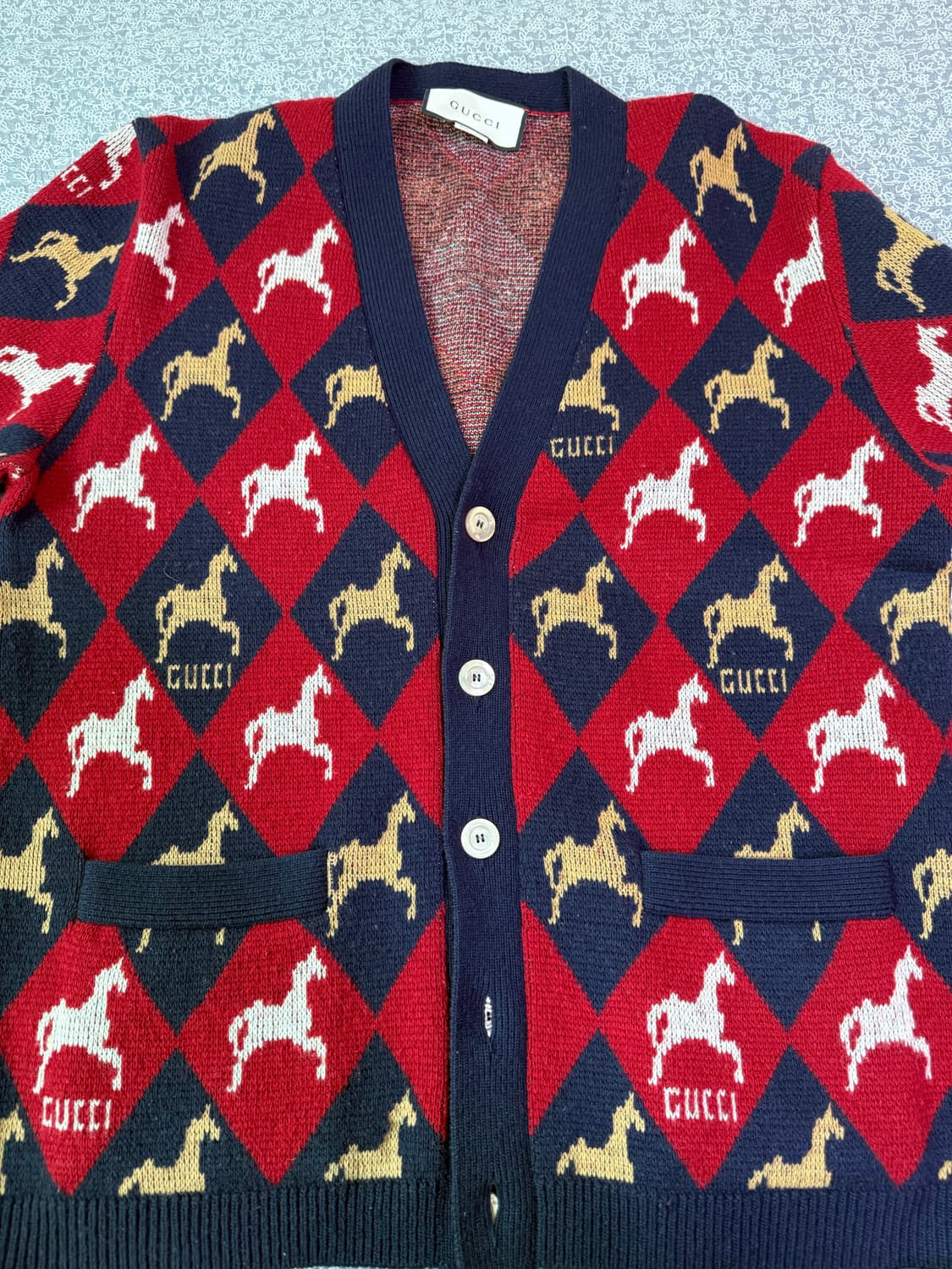 구찌 다이아몬드 울 가디건 상품이미지1