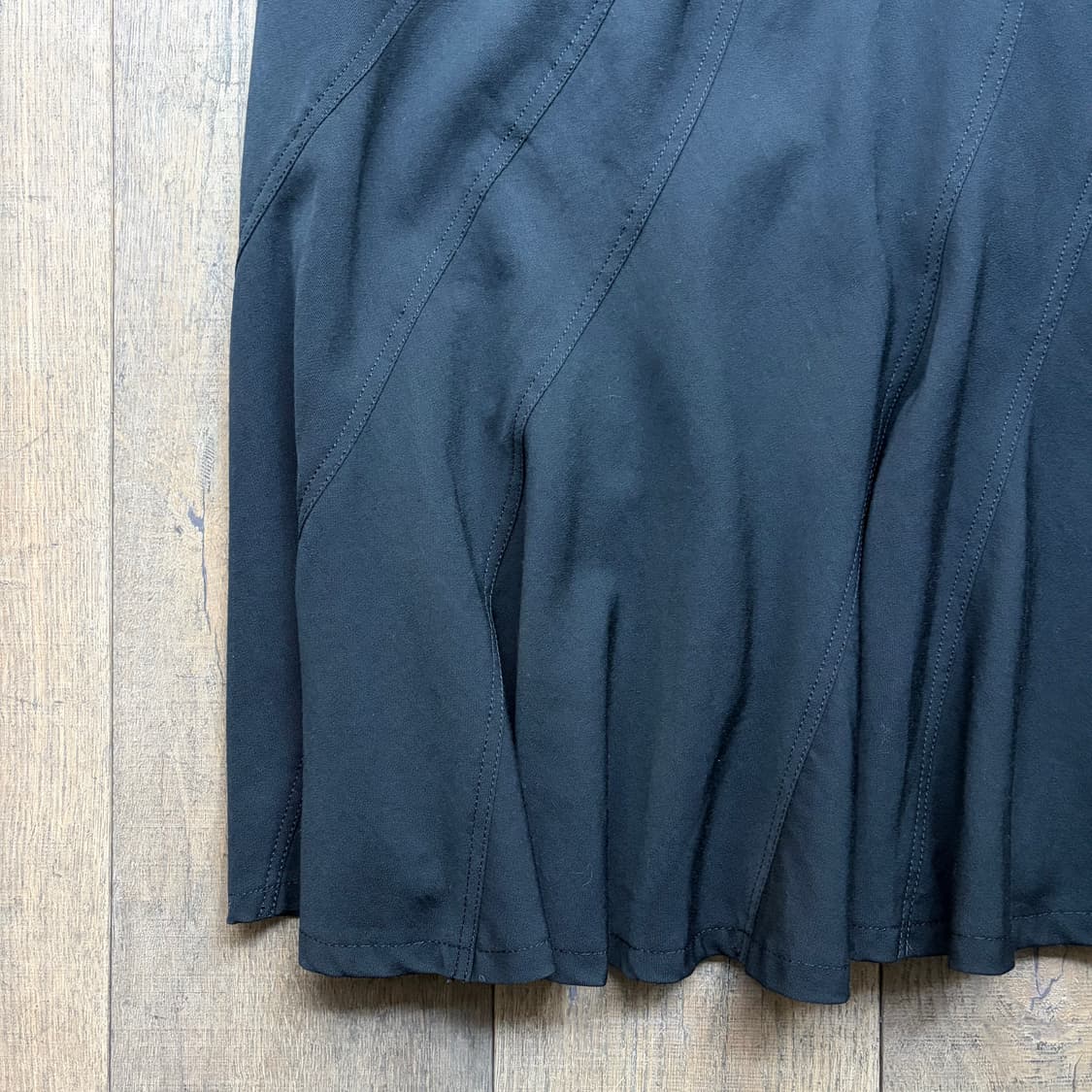 Diagonal Cuttingline Flare Skirt 상품이미지7